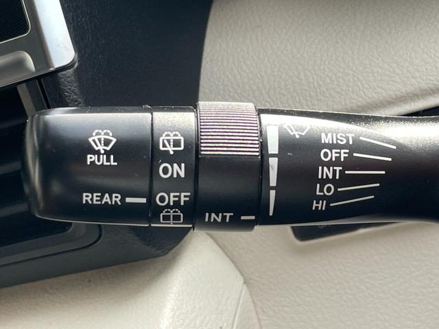 シエンタ ハイブリッドG バックカメラ ナビ TV レーンアシスト 衝突被害軽減システム 両側電動スライドドア オートマチックハイビーム スマートキー 電動格納ミラー 3列シート CVT CD Bluetooth(27枚目)