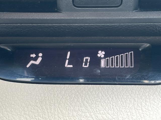 シエンタ ハイブリッドG バックカメラ ナビ TV レーンアシスト 衝突被害軽減システム 両側電動スライドドア オートマチックハイビーム スマートキー 電動格納ミラー 3列シート CVT CD Bluetooth(31枚目)