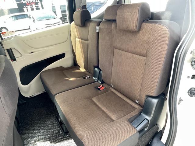 シエンタ ハイブリッドG バックカメラ ナビ TV レーンアシスト 衝突被害軽減システム 両側電動スライドドア オートマチックハイビーム スマートキー 電動格納ミラー 3列シート CVT CD Bluetooth(51枚目)