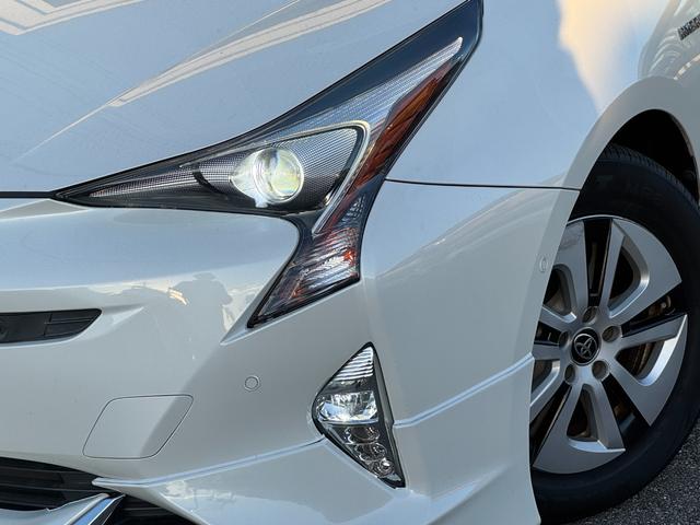 プリウス Sセーフティプラス ETC クリアランスソナー レーンアシスト オートクルーズコントロール パークアシスト 衝突被害軽減システム バックカメラ ナビ TV アルミホイール オートマチックハイビーム オートライト(25枚目)