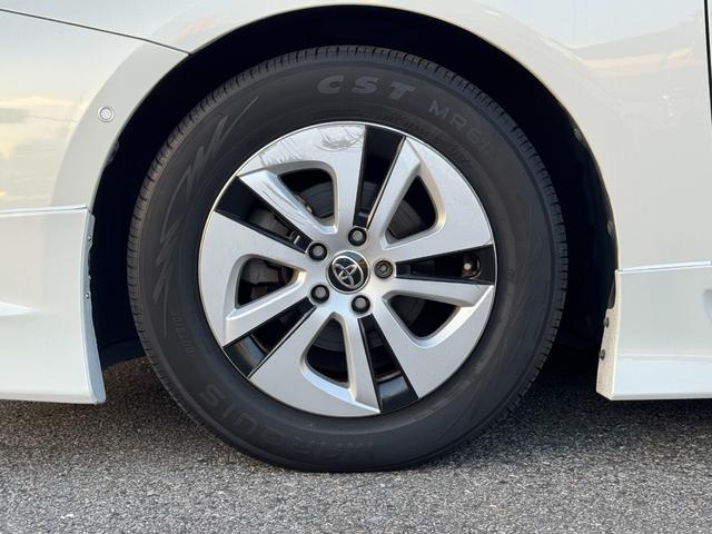 プリウス Sセーフティプラス ETC クリアランスソナー レーンアシスト オートクルーズコントロール パークアシスト 衝突被害軽減システム バックカメラ ナビ TV アルミホイール オートマチックハイビーム オートライト(30枚目)