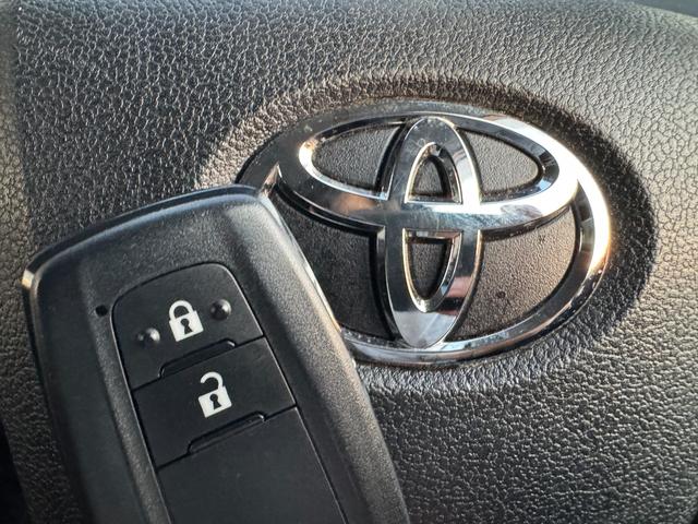 プリウス Sセーフティプラス ETC クリアランスソナー レーンアシスト オートクルーズコントロール パークアシスト 衝突被害軽減システム バックカメラ ナビ TV アルミホイール オートマチックハイビーム オートライト(54枚目)