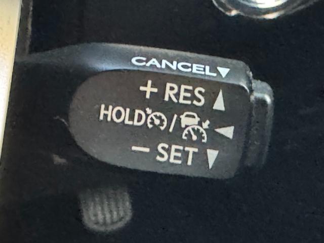 プリウス Sセーフティプラス ETC クリアランスソナー レーンアシスト オートクルーズコントロール パークアシスト 衝突被害軽減システム バックカメラ ナビ TV アルミホイール オートマチックハイビーム オートライト(55枚目)