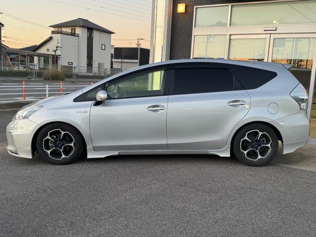 プリウスアルファ G ドライブレコーダー ETC ナビ TV クリアランスソナー オートクルーズコントロール アルミホイール スマートキー 電動格納ミラー 3列シート CVT 盗難防止システム 衝突安全ボディ ABS(14枚目)