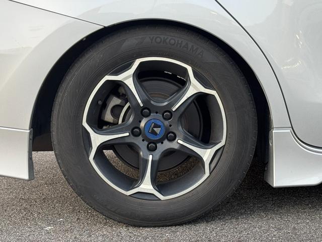 プリウスアルファ G ドライブレコーダー ETC ナビ TV クリアランスソナー オートクルーズコントロール アルミホイール スマートキー 電動格納ミラー 3列シート CVT 盗難防止システム 衝突安全ボディ ABS(20枚目)