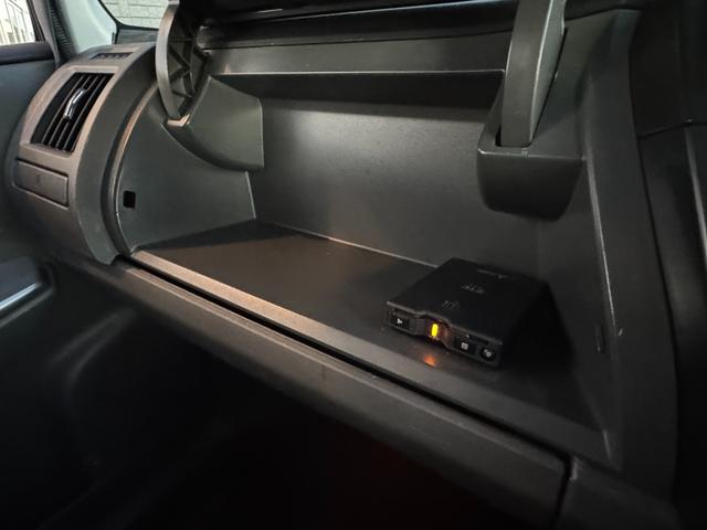 プリウスアルファ G ドライブレコーダー ETC ナビ TV クリアランスソナー オートクルーズコントロール アルミホイール スマートキー 電動格納ミラー 3列シート CVT 盗難防止システム 衝突安全ボディ ABS(23枚目)