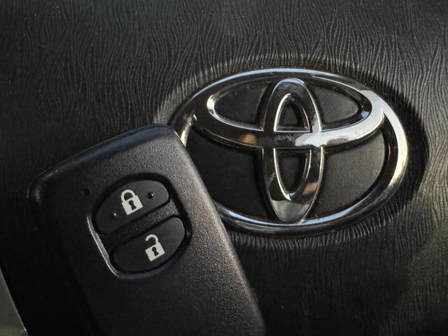 プリウスアルファ G ドライブレコーダー ETC ナビ TV クリアランスソナー オートクルーズコントロール アルミホイール スマートキー 電動格納ミラー 3列シート CVT 盗難防止システム 衝突安全ボディ ABS(37枚目)