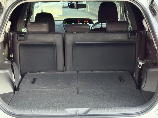 プリウスアルファ G ドライブレコーダー ETC ナビ TV クリアランスソナー オートクルーズコントロール アルミホイール スマートキー 電動格納ミラー 3列シート CVT 盗難防止システム 衝突安全ボディ ABS(38枚目)