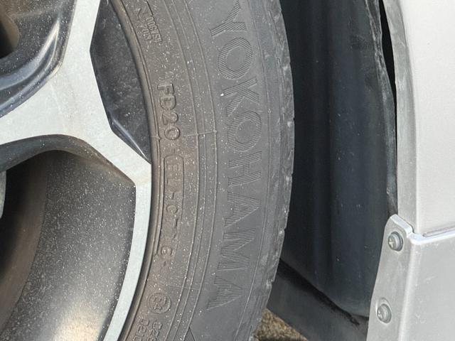 プリウスアルファ G ドライブレコーダー ETC ナビ TV クリアランスソナー オートクルーズコントロール アルミホイール スマートキー 電動格納ミラー 3列シート CVT 盗難防止システム 衝突安全ボディ ABS(44枚目)