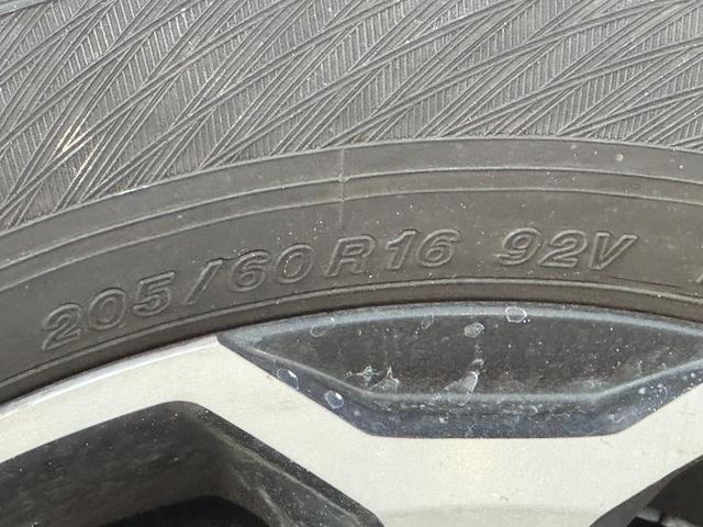 プリウスアルファ G ドライブレコーダー ETC ナビ TV クリアランスソナー オートクルーズコントロール アルミホイール スマートキー 電動格納ミラー 3列シート CVT 盗難防止システム 衝突安全ボディ ABS(47枚目)