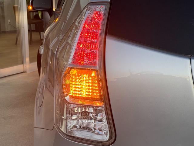 プリウスアルファ G ドライブレコーダー ETC ナビ TV クリアランスソナー オートクルーズコントロール アルミホイール スマートキー 電動格納ミラー 3列シート CVT 盗難防止システム 衝突安全ボディ ABS(50枚目)