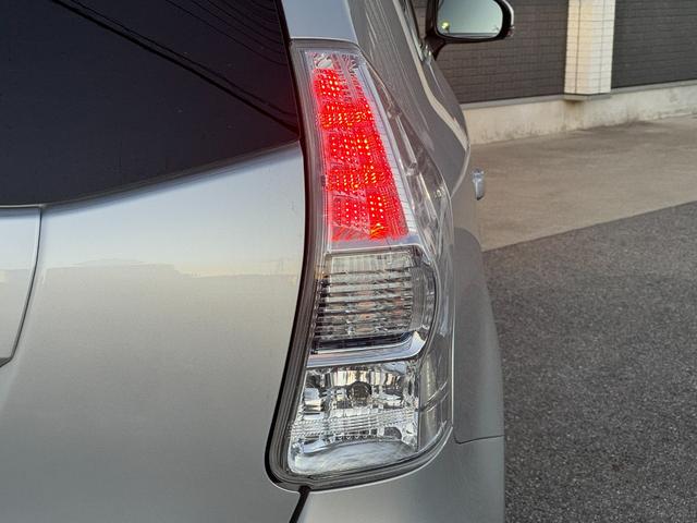 プリウスアルファ G ドライブレコーダー ETC ナビ TV クリアランスソナー オートクルーズコントロール アルミホイール スマートキー 電動格納ミラー 3列シート CVT 盗難防止システム 衝突安全ボディ ABS(59枚目)