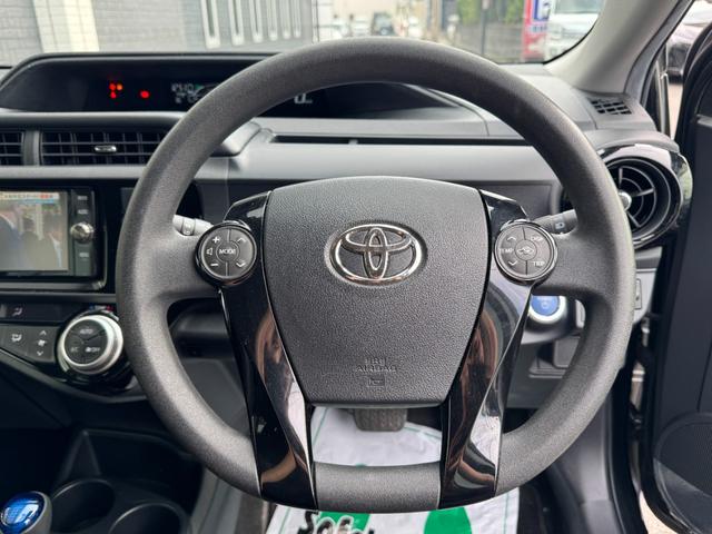 アクア Sスタイルブラック ドライブレコーダー ETC バックカメラ ナビ TV レーンアシスト 衝突被害軽減システム アルミホイール オートマチックハイビーム オートライト スマートキー アイドリングストップ 電動格納ミラー(2枚目)