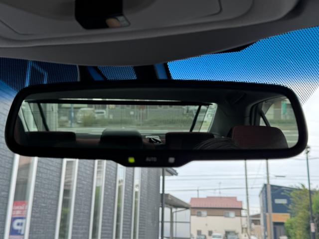 クラウンハイブリッド アスリートS ETC クリアランスソナー オートクルーズコントロール バックカメラ ナビ アルミホイール オートライト HID サンルーフ CVT スマートキー 電動格納ミラー 盗難防止システム パワーシート CD(50枚目)