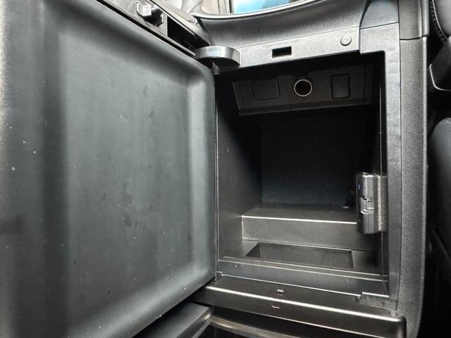 アルファード 2.5S Cパッケージ ETC バックカメラ ナビ TV クリアランスソナー オートクルーズコントロール 両側電動スライドドア オートライト LEDヘッドランプ 電動リアゲート スマートキー 電動格納ミラー 3列シート(28枚目)