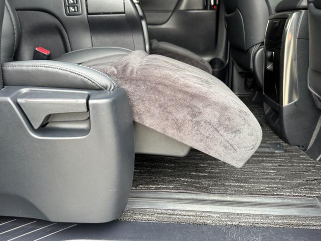 アルファード 2.5S Cパッケージ ETC バックカメラ ナビ TV クリアランスソナー オートクルーズコントロール 両側電動スライドドア オートライト LEDヘッドランプ 電動リアゲート スマートキー 電動格納ミラー 3列シート(56枚目)