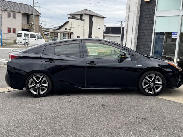 ご覧いただきありがとうございます♪気になったお車がありましたらお気軽にお電話をください♪