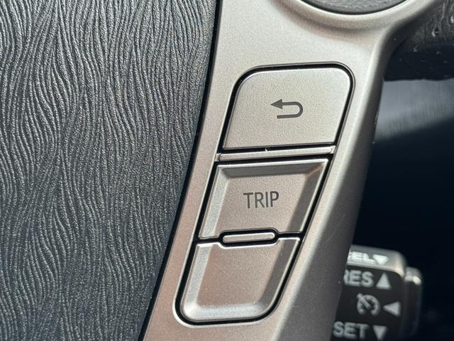 プリウスアルファ S ETC バックカメラ ナビ TV オートクルーズコントロール アルミホイール オートライト スマートキー 電動格納ミラー CVT 盗難防止システム 衝突安全ボディ ABS ESC CD USB(32枚目)