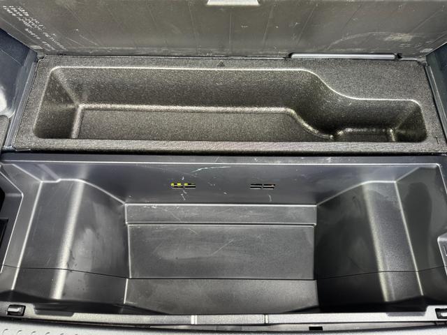 プリウスアルファ S ETC バックカメラ ナビ TV オートクルーズコントロール アルミホイール オートライト スマートキー 電動格納ミラー CVT 盗難防止システム 衝突安全ボディ ABS ESC CD USB(64枚目)