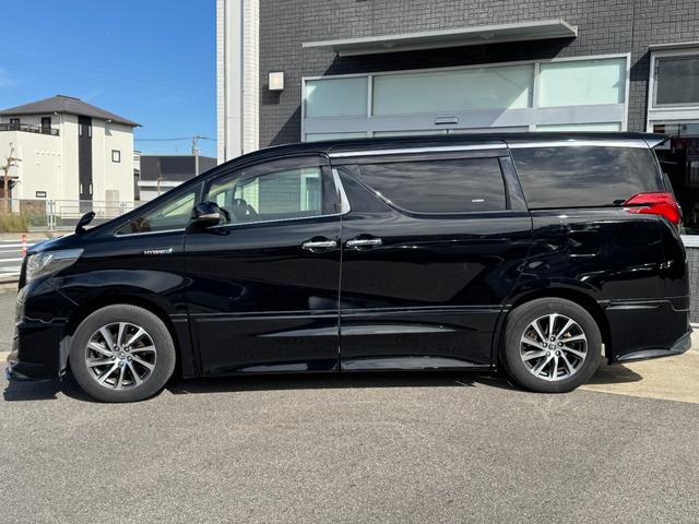 アルファードハイブリッド Ｇ　４ＷＤ　ＥＴＣ　バックカメラ　ナビ　ＴＶ　クリアランスソナー　オートクルーズコントロール　両側電動スライドドア　オートライト　ＬＥＤヘッドランプ　スマートキー　アイドリングストップ　電動格納ミラー（17枚目）