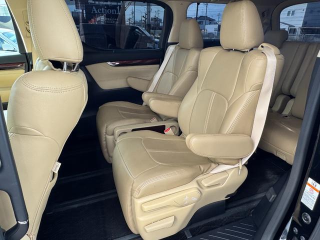 アルファードハイブリッド Ｇ　４ＷＤ　ＥＴＣ　バックカメラ　ナビ　ＴＶ　クリアランスソナー　オートクルーズコントロール　両側電動スライドドア　オートライト　ＬＥＤヘッドランプ　スマートキー　アイドリングストップ　電動格納ミラー（66枚目）