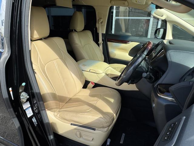 アルファードハイブリッド Ｇ　４ＷＤ　ＥＴＣ　バックカメラ　ナビ　ＴＶ　クリアランスソナー　オートクルーズコントロール　両側電動スライドドア　オートライト　ＬＥＤヘッドランプ　スマートキー　アイドリングストップ　電動格納ミラー（67枚目）