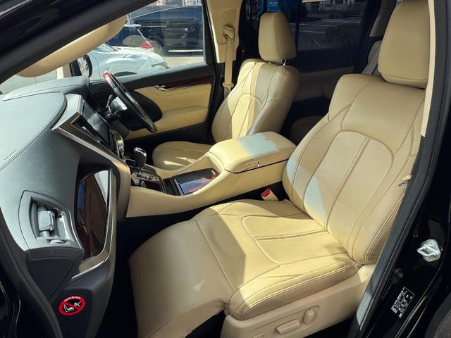 アルファードハイブリッド Ｇ　４ＷＤ　ＥＴＣ　バックカメラ　ナビ　ＴＶ　クリアランスソナー　オートクルーズコントロール　両側電動スライドドア　オートライト　ＬＥＤヘッドランプ　スマートキー　アイドリングストップ　電動格納ミラー（68枚目）