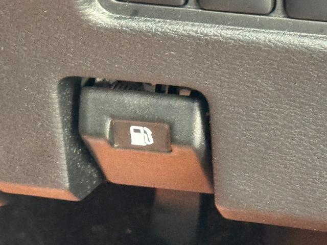 デリカD:5 P 4WD ETC 全周囲カメラ ナビ TV オートクルーズコントロール レーンアシスト 衝突被害軽減システム 両側電動スライドドア オートマチックハイビーム オートライト LEDヘッドランプ(28枚目)