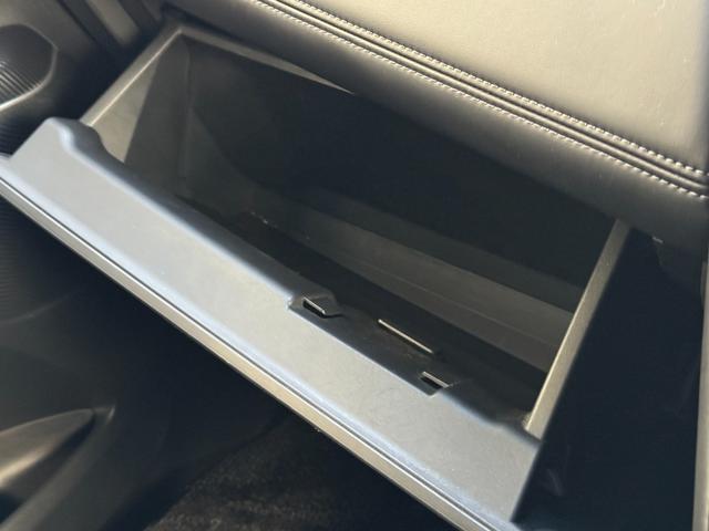 デリカD:5 P 4WD ETC 全周囲カメラ ナビ TV オートクルーズコントロール レーンアシスト 衝突被害軽減システム 両側電動スライドドア オートマチックハイビーム オートライト LEDヘッドランプ(33枚目)