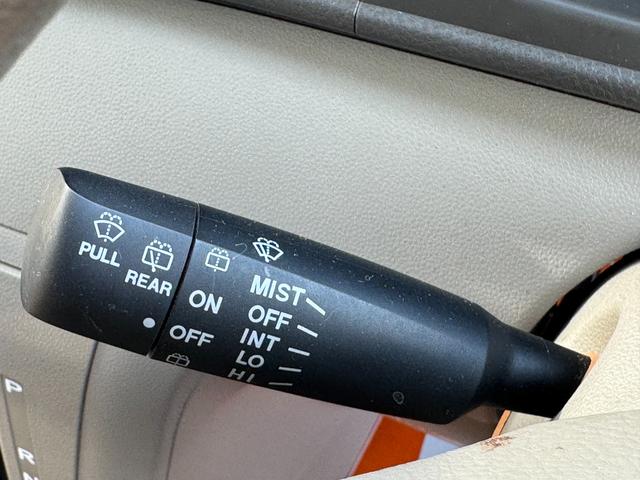 アトレーワゴン カスタムターボR ETC 両側スライドドア キーレスエントリー 電動格納ミラー AT 盗難防止システム ABS CD 衝突安全ボディ エアコン パワーステアリング パワーウィンドウ(8枚目)