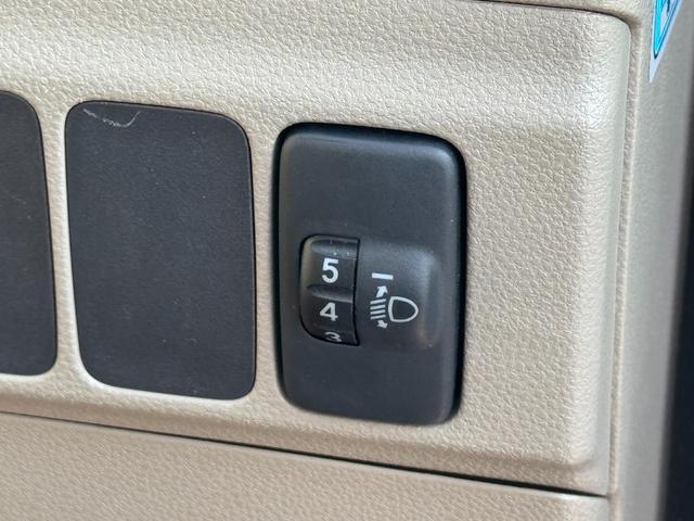 アトレーワゴン カスタムターボR ETC 両側スライドドア キーレスエントリー 電動格納ミラー AT 盗難防止システム ABS CD 衝突安全ボディ エアコン パワーステアリング パワーウィンドウ(9枚目)