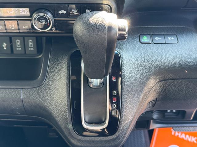 N-BOXカスタム G・Lホンダセンシング 両側電動スライドドア ナビ TV オートクルーズコントロール レーンアシスト 衝突被害軽減システム オートライト LEDヘッドランプ スマートキー アイドリングストップ 電動格納ミラー CVT(7枚目)