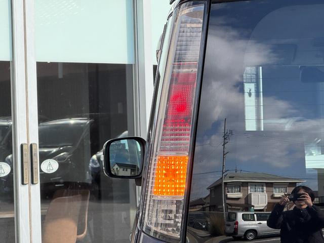 パレットＳＷ ＴＳ　ＥＴＣ　両側電動スライドドア　ナビ　ＴＶ　オートライト　ＨＩＤ　スマートキー　電動格納ミラー　ベンチシート　ＣＶＴ　盗難防止システム　ＡＢＳ　ＣＤ　ＵＳＢ　アルミホイール　衝突安全ボディ　エアコン（35枚目）