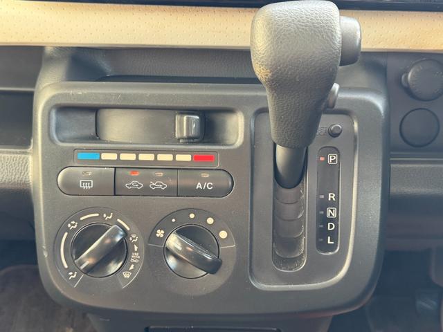 モコ S ETC スマートキー アイドリングストップ 電動格納ミラー CVT 盗難防止システム ABS アルミホイール 衝突安全ボディ エアコン パワーステアリング パワーウィンドウ(8枚目)