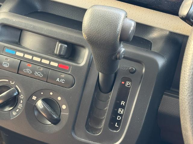 モコ S ETC スマートキー アイドリングストップ 電動格納ミラー CVT 盗難防止システム ABS アルミホイール 衝突安全ボディ エアコン パワーステアリング パワーウィンドウ(10枚目)