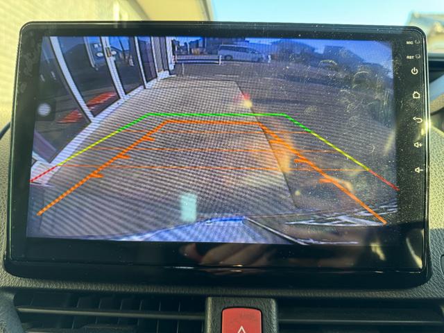 エスクァイア ハイブリッドＧｉ　ＥＴＣ　バックカメラ　ＴＶ　オートクルーズコントロール　両側電動スライドドア　オートライト　ＬＥＤヘッドランプ　スマートキー　アイドリングストップ　電動格納ミラー　シートヒーター　後席モニター（4枚目）