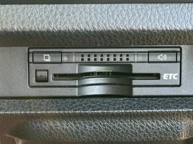 エスクァイア ハイブリッドＧｉ　ＥＴＣ　バックカメラ　ＴＶ　オートクルーズコントロール　両側電動スライドドア　オートライト　ＬＥＤヘッドランプ　スマートキー　アイドリングストップ　電動格納ミラー　シートヒーター　後席モニター（6枚目）