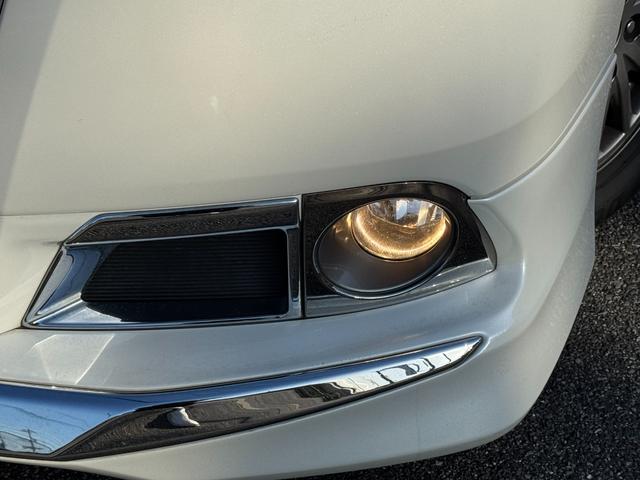 エスクァイア ハイブリッドＧｉ　ＥＴＣ　バックカメラ　ＴＶ　オートクルーズコントロール　両側電動スライドドア　オートライト　ＬＥＤヘッドランプ　スマートキー　アイドリングストップ　電動格納ミラー　シートヒーター　後席モニター（23枚目）