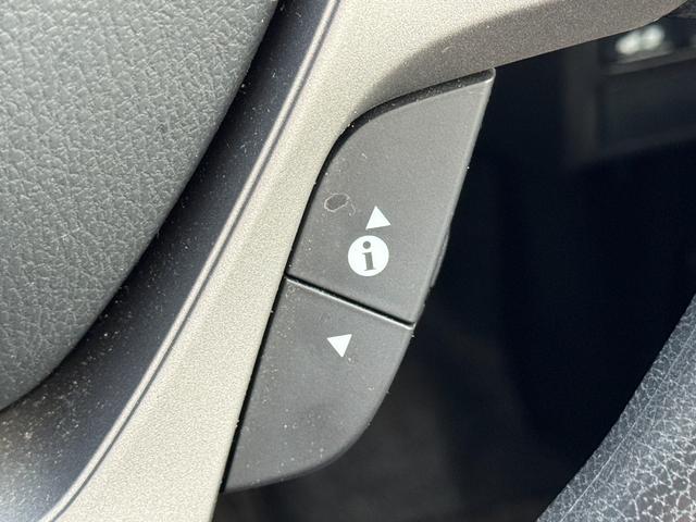 フリードハイブリッド ジャストセレクション　ナビ　ＴＶ　ＥＴＣ　バックカメラ　両側パワースライドドア　ＨＩＤヘッドライト　ＣＤ／ＤＶＤ再生　オートエアコン　オートライト　スマートキー　社外１５インチアルミホイール（30枚目）