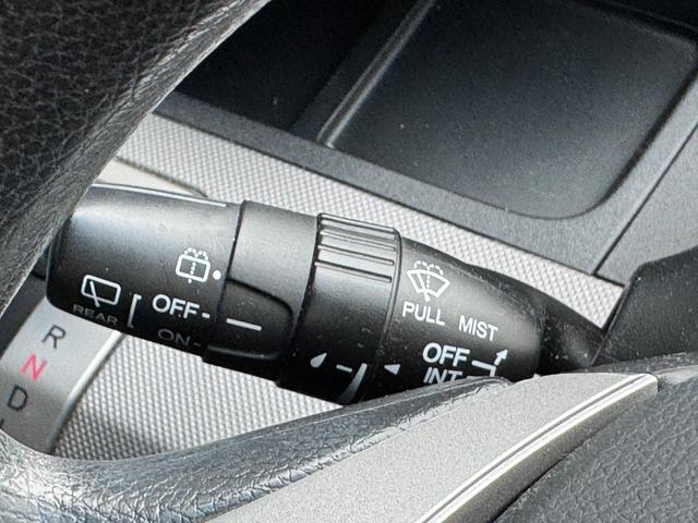 フリードハイブリッド ジャストセレクション　ナビ　ＴＶ　ＥＴＣ　バックカメラ　両側パワースライドドア　ＨＩＤヘッドライト　ＣＤ／ＤＶＤ再生　オートエアコン　オートライト　スマートキー　社外１５インチアルミホイール（47枚目）