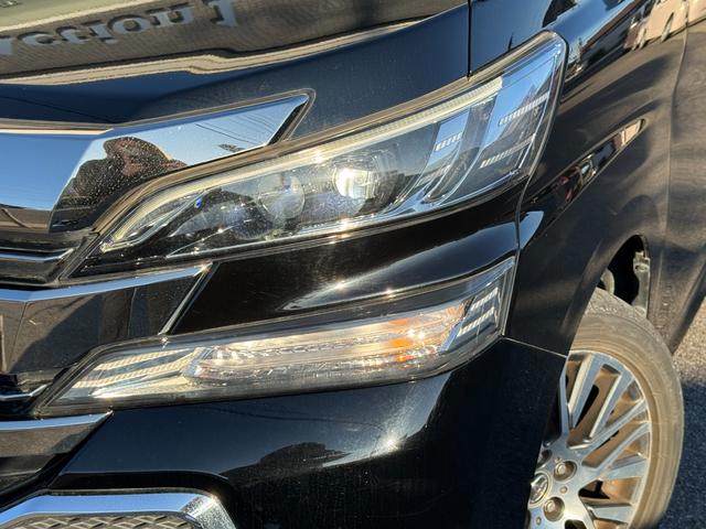 ヴェルファイア ２．５Ｚ　Ａエディション　フリップダウンモニター　サンルーフ　ナビ　ＴＶ　Ｂｌｕｅｔｏｏｔｈ　ドライブレコーダー　純正１８インチアルミホイール　ＣＤ／ＤＶＤ再生　ＥＴＣ　両側パワースライドドア　クルーズコントロール（10枚目）