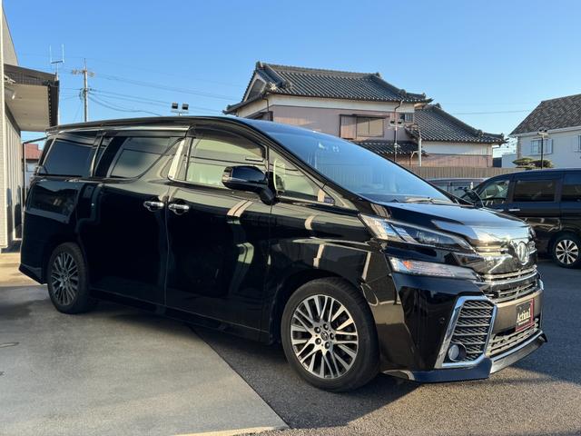 ヴェルファイア ２．５Ｚ　Ａエディション　フリップダウンモニター　サンルーフ　ナビ　ＴＶ　Ｂｌｕｅｔｏｏｔｈ　ドライブレコーダー　純正１８インチアルミホイール　ＣＤ／ＤＶＤ再生　ＥＴＣ　両側パワースライドドア　クルーズコントロール（12枚目）