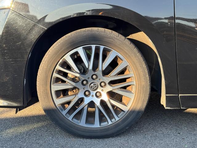 ヴェルファイア ２．５Ｚ　Ａエディション　フリップダウンモニター　サンルーフ　ナビ　ＴＶ　Ｂｌｕｅｔｏｏｔｈ　ドライブレコーダー　純正１８インチアルミホイール　ＣＤ／ＤＶＤ再生　ＥＴＣ　両側パワースライドドア　クルーズコントロール（17枚目）