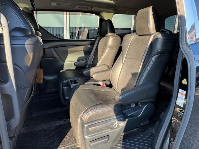 ヴェルファイア ２．５Ｚ　Ａエディション　フリップダウンモニター　サンルーフ　ナビ　ＴＶ　Ｂｌｕｅｔｏｏｔｈ　ドライブレコーダー　純正１８インチアルミホイール　ＣＤ／ＤＶＤ再生　ＥＴＣ　両側パワースライドドア　クルーズコントロール（24枚目）