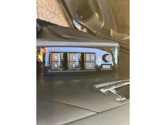 ヴェルファイア ２．５Ｚ　Ａエディション　フリップダウンモニター　サンルーフ　ナビ　ＴＶ　Ｂｌｕｅｔｏｏｔｈ　ドライブレコーダー　純正１８インチアルミホイール　ＣＤ／ＤＶＤ再生　ＥＴＣ　両側パワースライドドア　クルーズコントロール（36枚目）