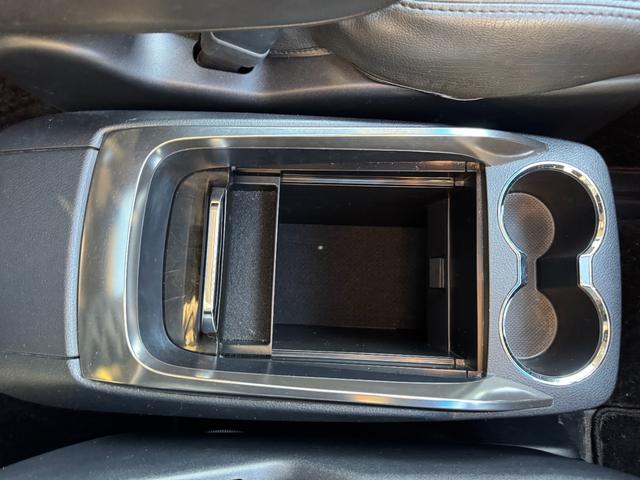 ヴェルファイア ２．５Ｚ　Ａエディション　フリップダウンモニター　サンルーフ　ナビ　ＴＶ　Ｂｌｕｅｔｏｏｔｈ　ドライブレコーダー　純正１８インチアルミホイール　ＣＤ／ＤＶＤ再生　ＥＴＣ　両側パワースライドドア　クルーズコントロール（53枚目）