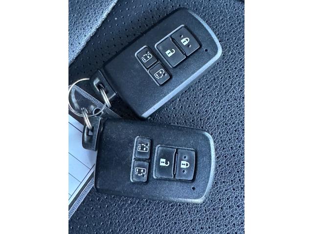 ヴェルファイア ２．５Ｚ　Ａエディション　フリップダウンモニター　サンルーフ　ナビ　ＴＶ　Ｂｌｕｅｔｏｏｔｈ　ドライブレコーダー　純正１８インチアルミホイール　ＣＤ／ＤＶＤ再生　ＥＴＣ　両側パワースライドドア　クルーズコントロール（60枚目）