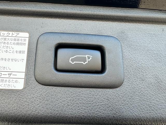 �V�[�g�J�o�[��k�d�c���ύX�Ȃǂ̃J�X�^��������Ă܂��I�I���Ђ��̋@��ɃX�^�b�t�Ƃ������̈�������Ă݂ẮH�I�H�I�G�A����z�C�[���E�E�E