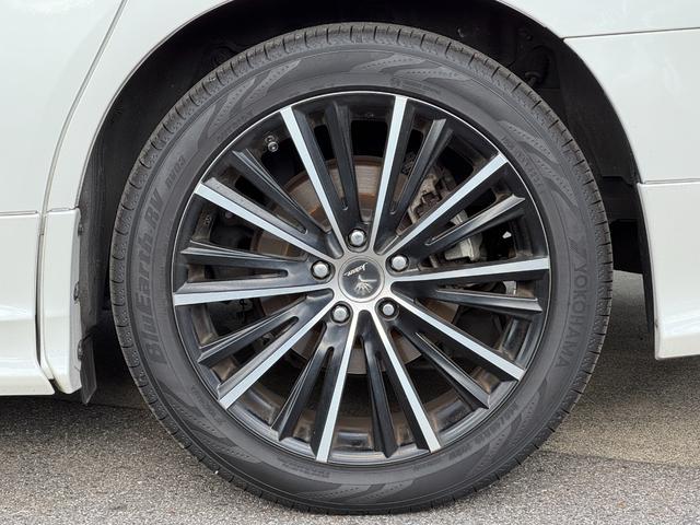 ヴェルファイア ２．５Ｚ　Ｇエディション　ＴＲＤエアロ　フリップダウンモニター　ナビ　ＴＶ　Ｂｌｕｅｔｏｏｔｈ　ＬＥＤヘッドライト　ＣＤ／ＤＶＤ再生　両側パワースライドドア　社外１９インチアルミホイール　クルーズコントロール（16枚目）