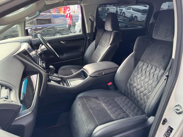 ヴェルファイア ２．５Ｚ　Ｇエディション　ＴＲＤエアロ　フリップダウンモニター　ナビ　ＴＶ　Ｂｌｕｅｔｏｏｔｈ　ＬＥＤヘッドライト　ＣＤ／ＤＶＤ再生　両側パワースライドドア　社外１９インチアルミホイール　クルーズコントロール（22枚目）